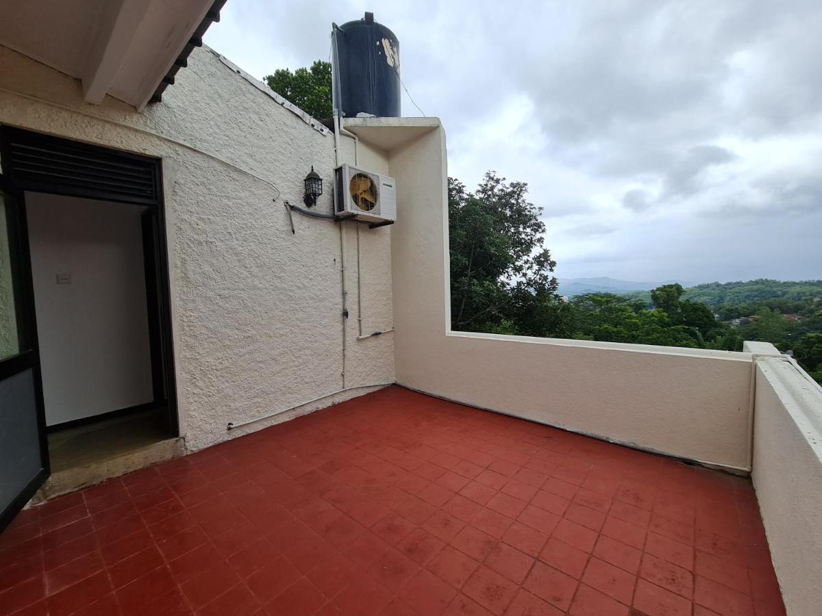 Hello Kandy Homestay Eksteriør billede