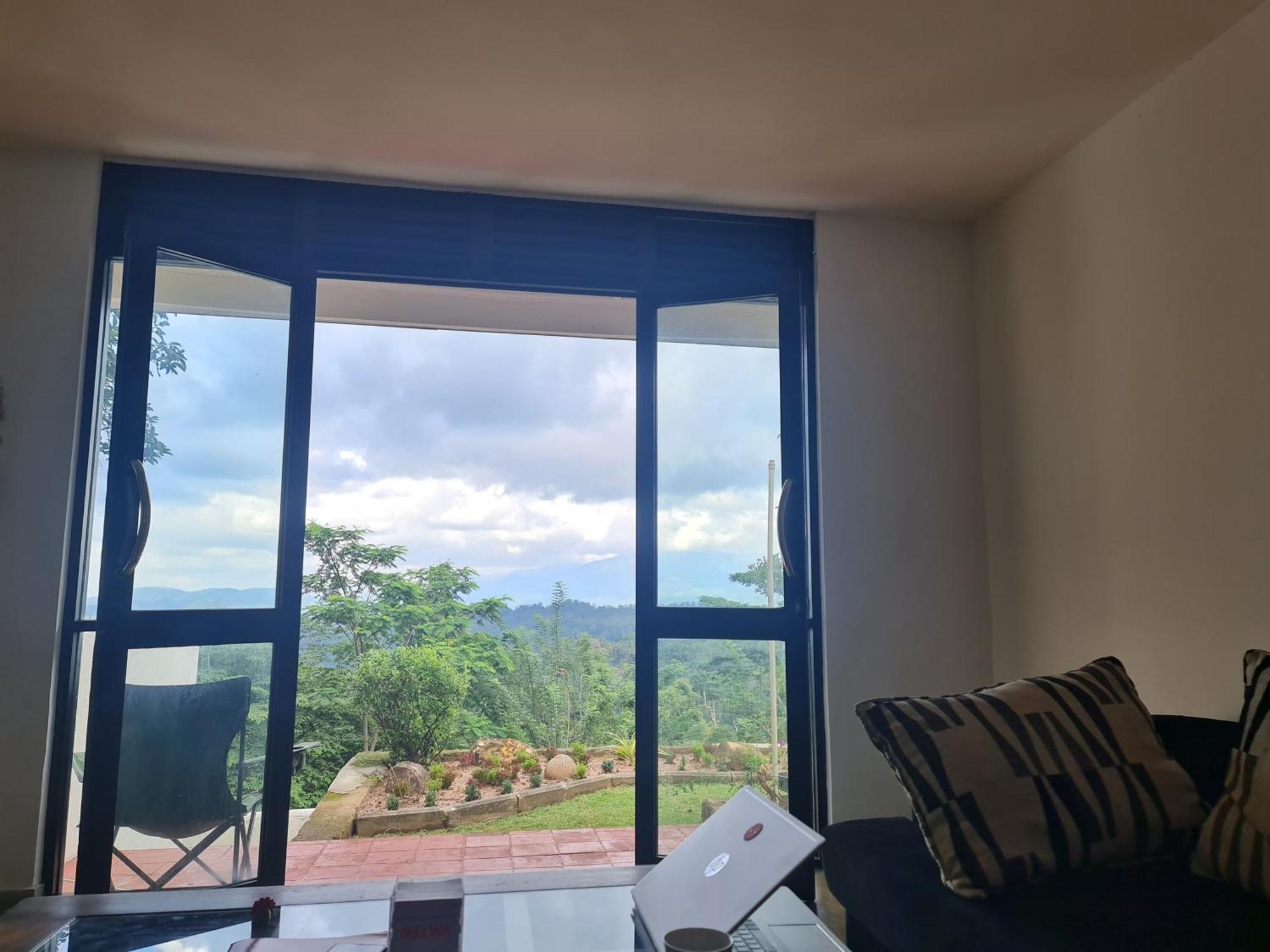 Hello Kandy Homestay Eksteriør billede